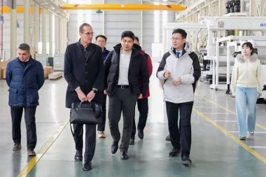 Samarbeta för utveckling, samarbeta globalt – Piovan Globals VD besöker Jwell Machinery